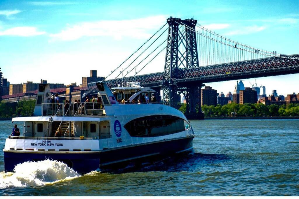 Lga Airport 3 Mins, 3 Bedroom Duplex House, Parking And Private Backyard, 9Mins Subway! New York Exterior foto