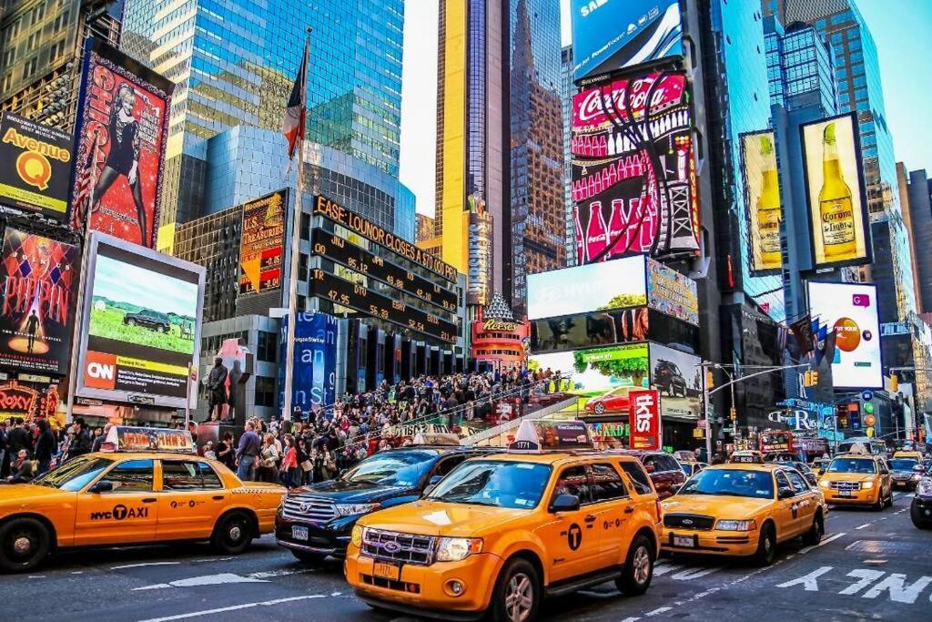 Lga Airport 3 Mins, 3 Bedroom Duplex House, Parking And Private Backyard, 9Mins Subway! New York Exterior foto