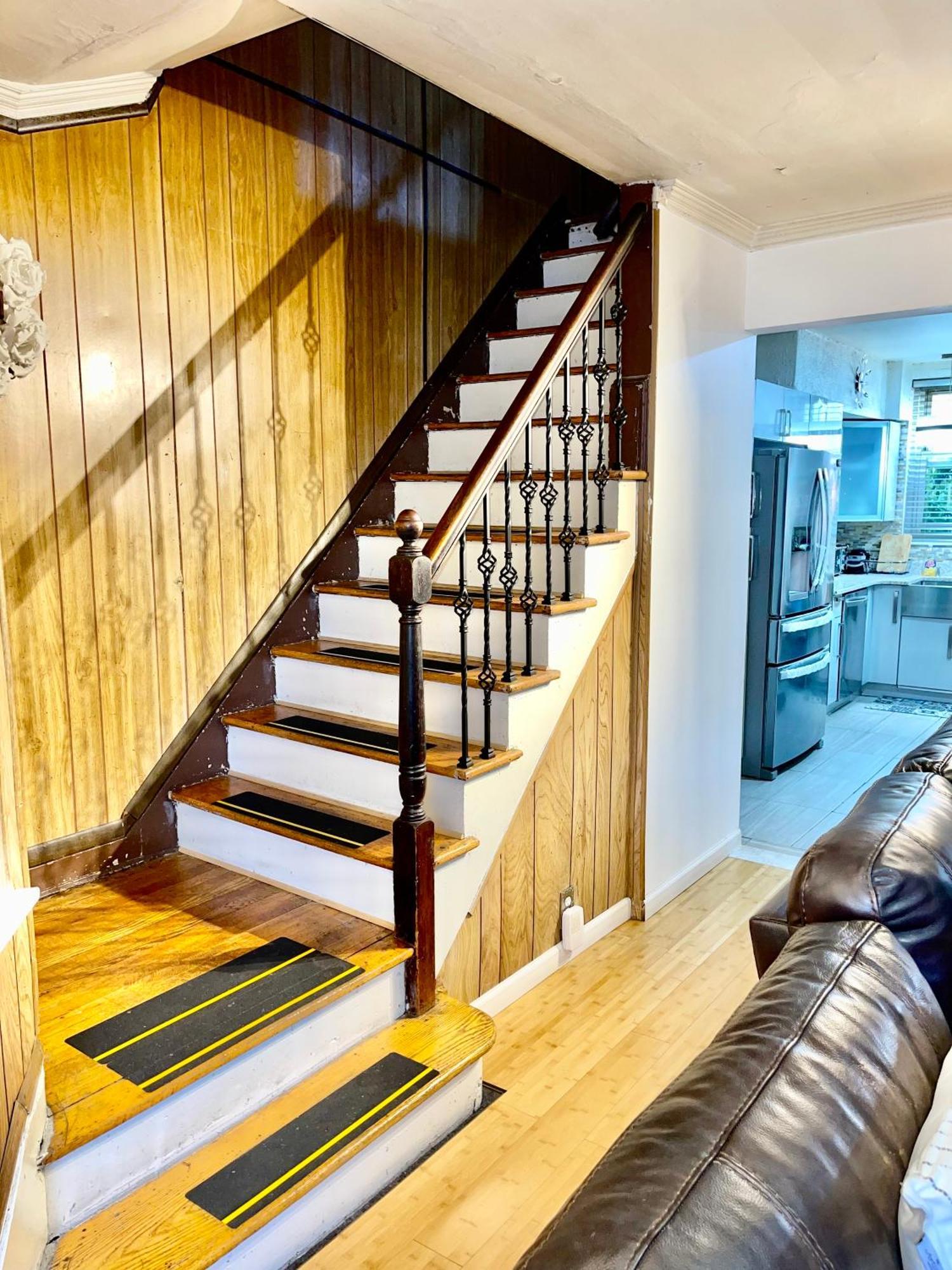 Lga Airport 3 Mins, 3 Bedroom Duplex House, Parking And Private Backyard, 9Mins Subway! New York Exterior foto